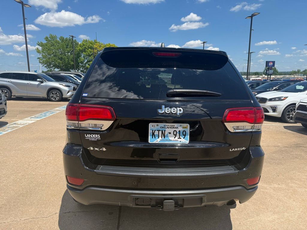 2021 Jeep Grand Cherokee Laredo E photo