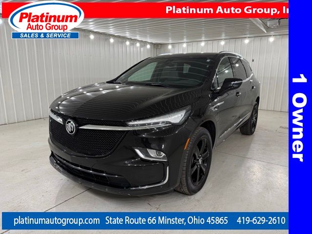 2023 Buick Enclave Essence's photo