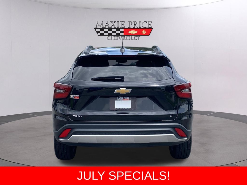Used 2025 Chevrolet Trax SUV