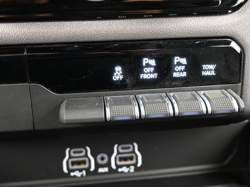 Used 2026 Bright White Clearcoat Ram Big Horn/Lone Star image 27