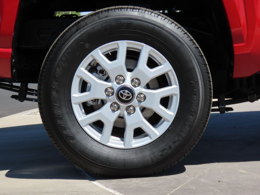 2025 Toyota Tacoma TRD Sport 29