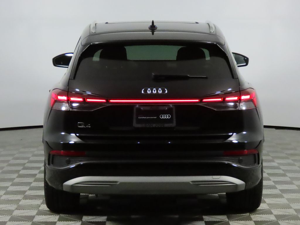 Thumbnail: 2023 Audi Q4 e-tron - 4