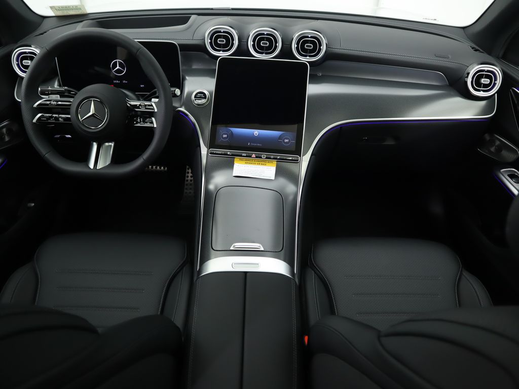 2025 Mercedes-Benz GLC 300 13