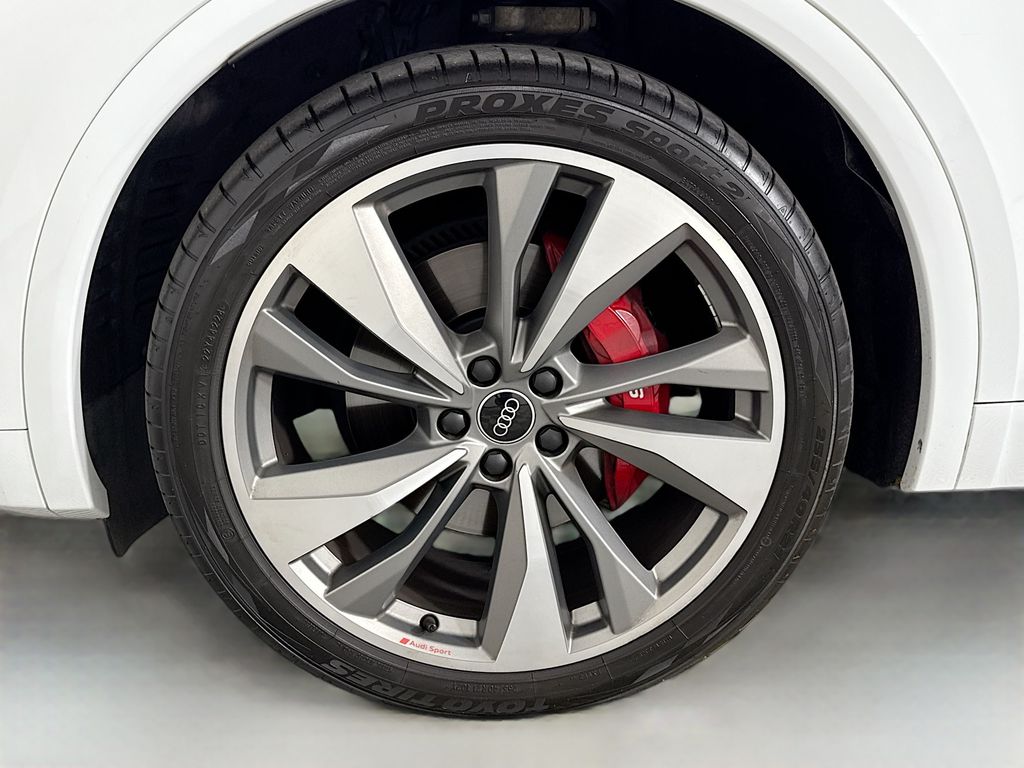 Thumbnail: 2022 Audi SQ5 - 32