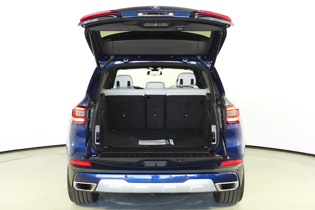 Thumbnail: 2023 BMW X5 - 10