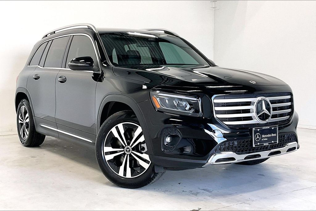 2025 Mercedes-Benz GLB 250 FWD