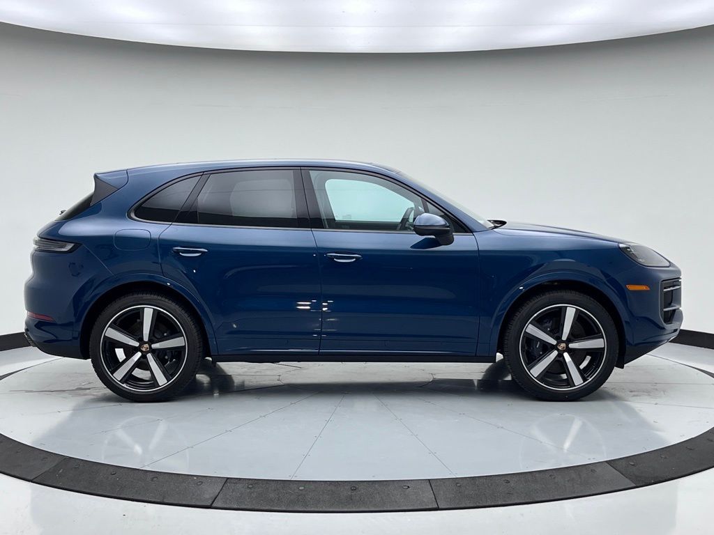 Thumbnail: 2025 Porsche Cayenne - 8
