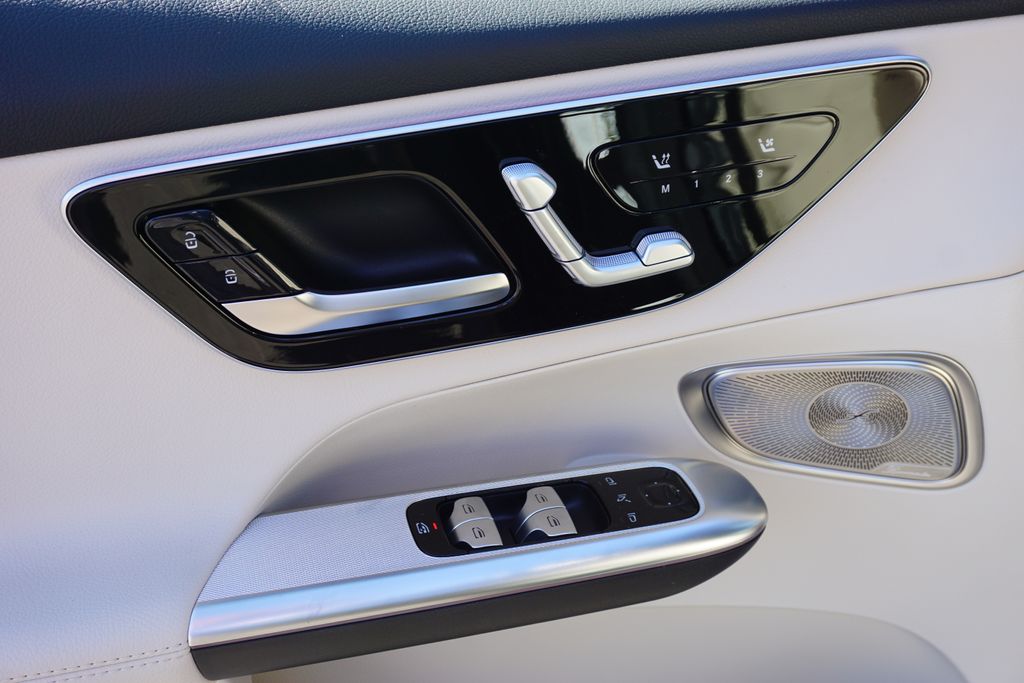 2025 Mercedes-Benz GLC 350 20