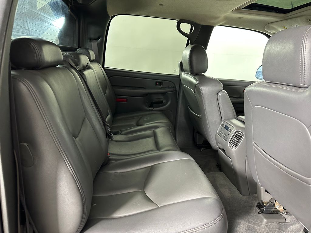 2004 Chevrolet Avalanche Base - Photo 23