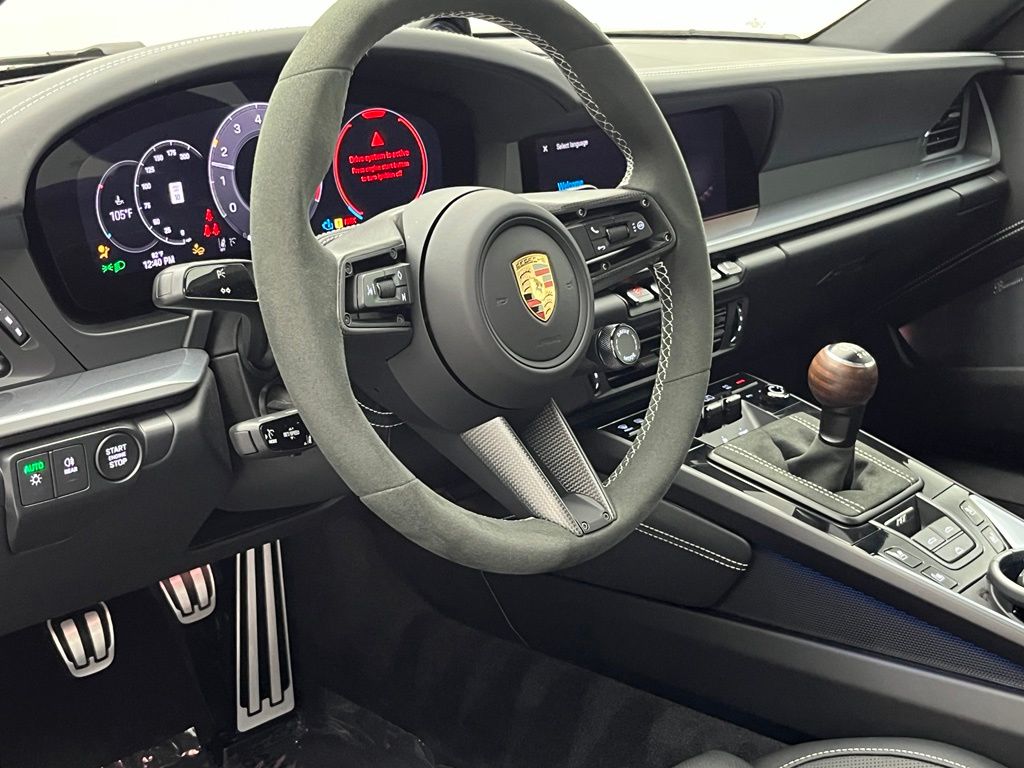 Thumbnail: 2025 Porsche 911 - 4