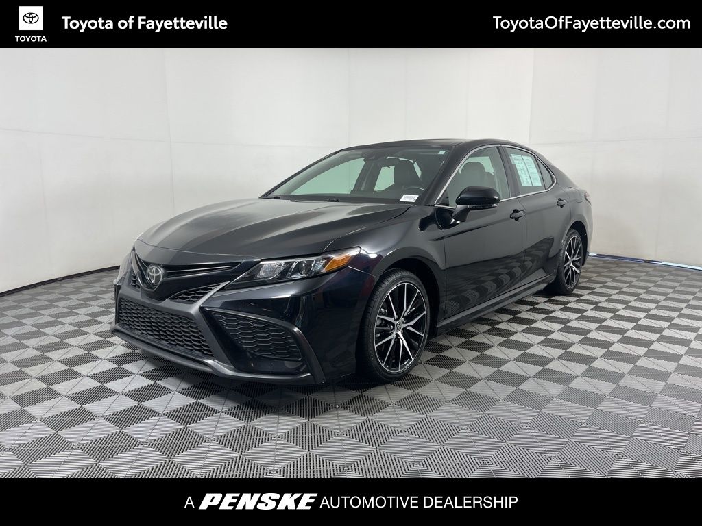 2023 Toyota Camry SE -
                Fayetteville, AR