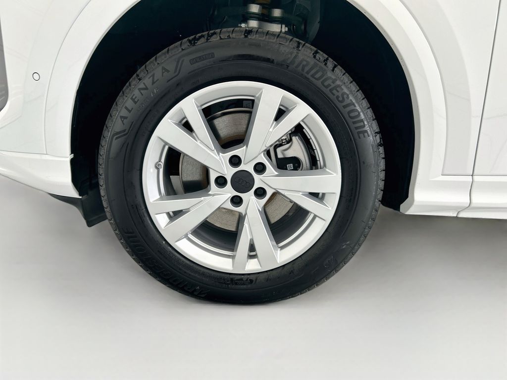 Thumbnail: 2026 Audi Q5 - 29