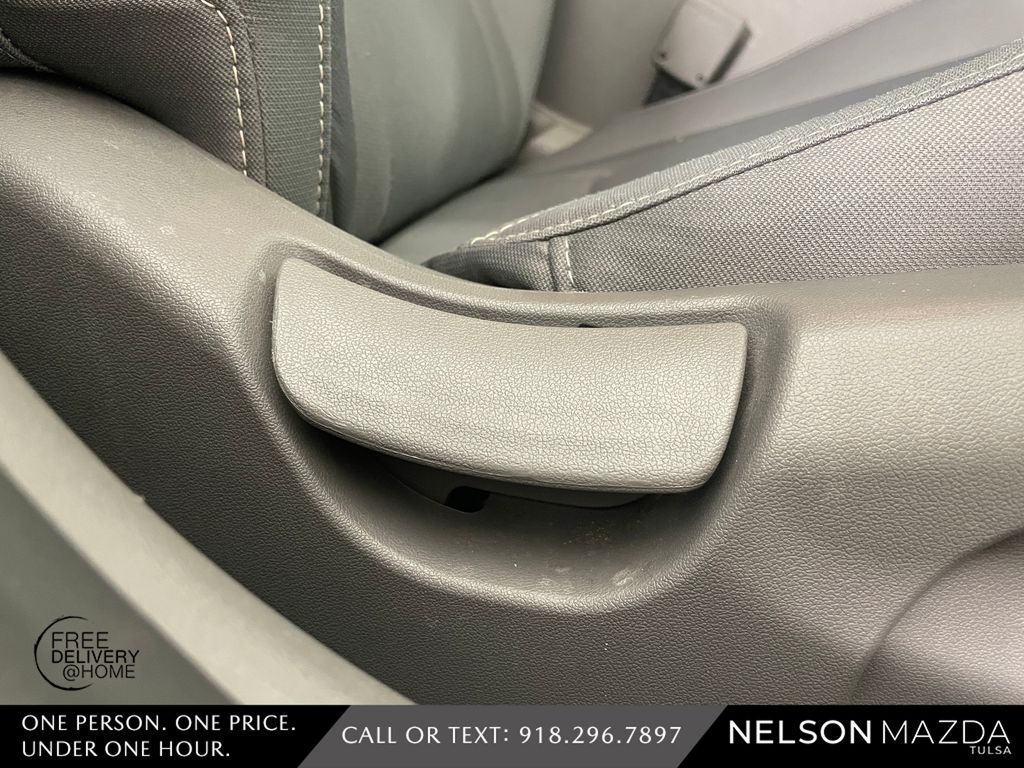 Used 2022 Black Hyundai SEL image 42