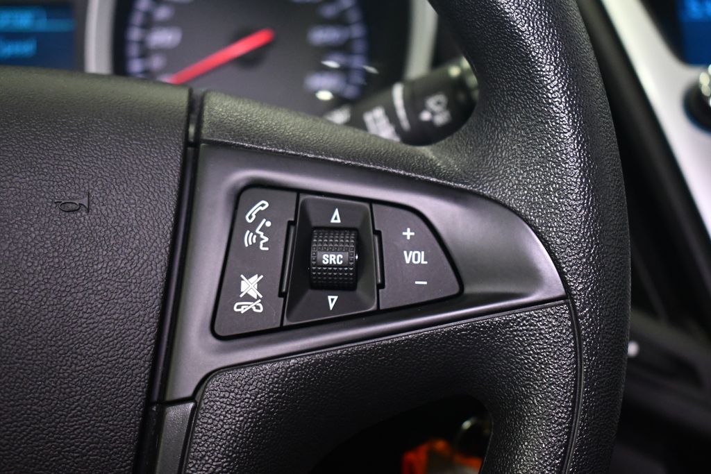 Thumbnail: 2013 Chevrolet Equinox - 21