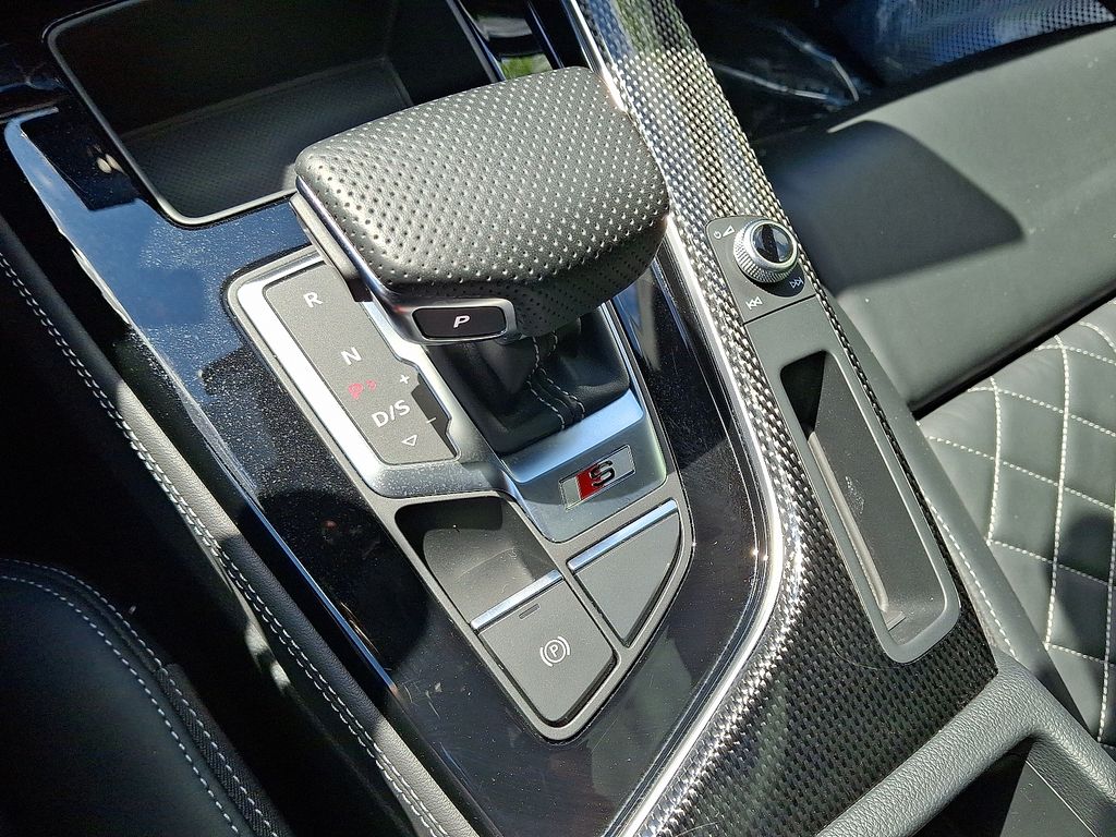 Thumbnail: 2023 Audi S4 - 15