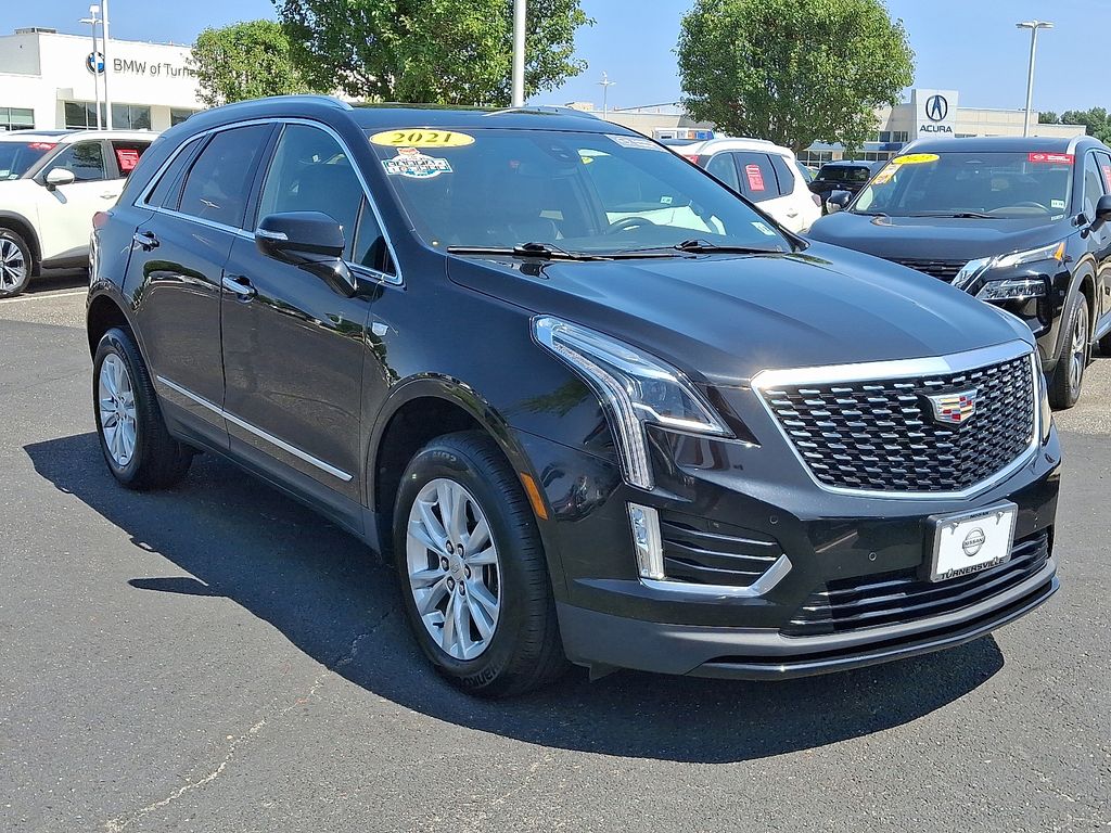 Thumbnail: 2021 Cadillac XT5 - 3