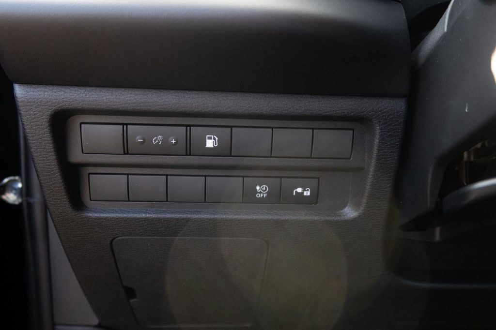 2024 Mitsubishi Outlander PHEV ES S-AWC