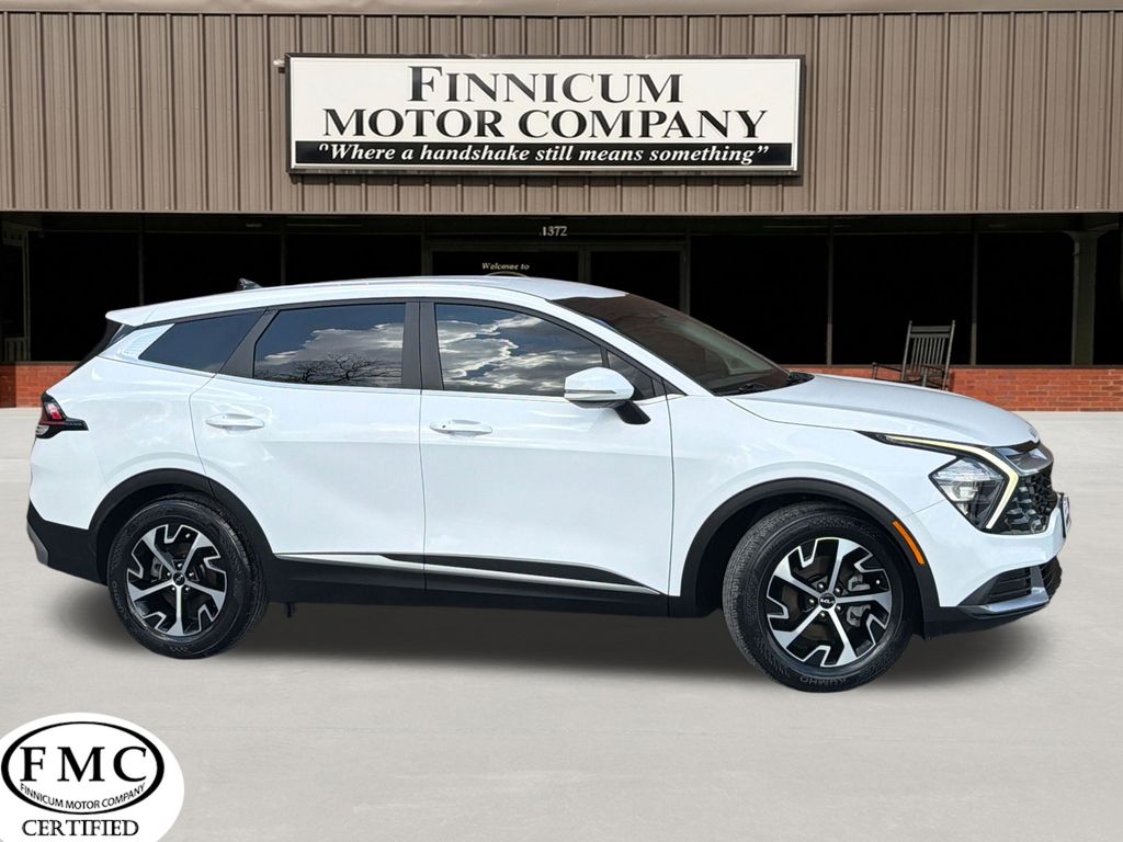 Glacial White Pearl 2023 Kia Sportage EX FWD SUV / Crossover Front-Wheel Drive 8-Speed Automatic