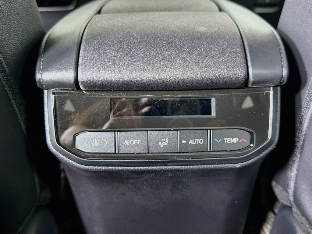 New 2026 Toyota Highlander SUV