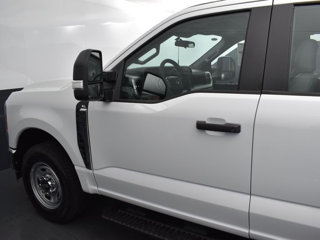 2023 Ford F-350 Super Duty XL