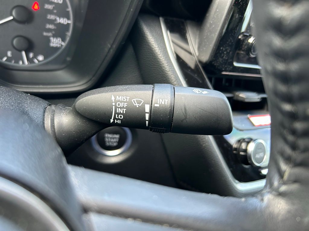 Thumbnail: 2023 Toyota Corolla - 20