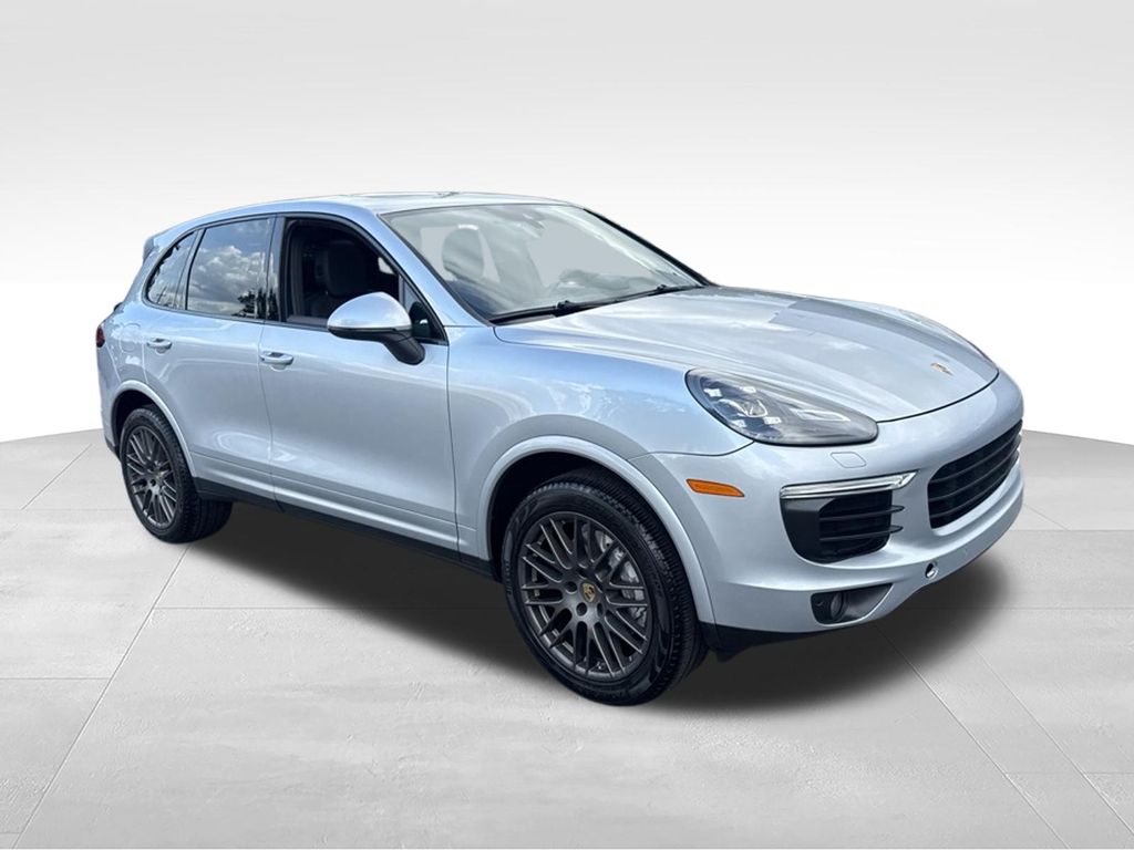 2017 Porsche Cayenne Platinum Edition
