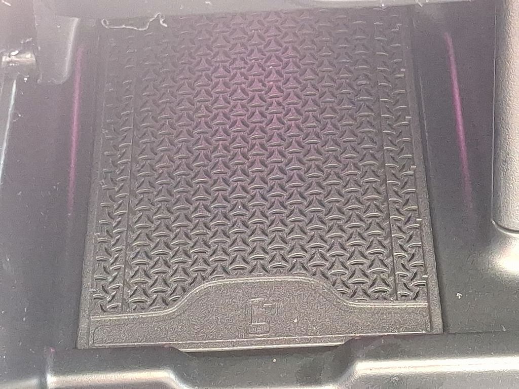 Thumbnail: 2025 Mercedes-Benz GLC - 19