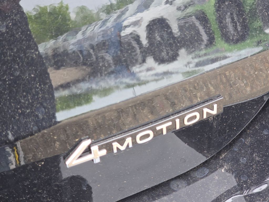 New 2026 Black Volkswagen 1.5T SE image 5