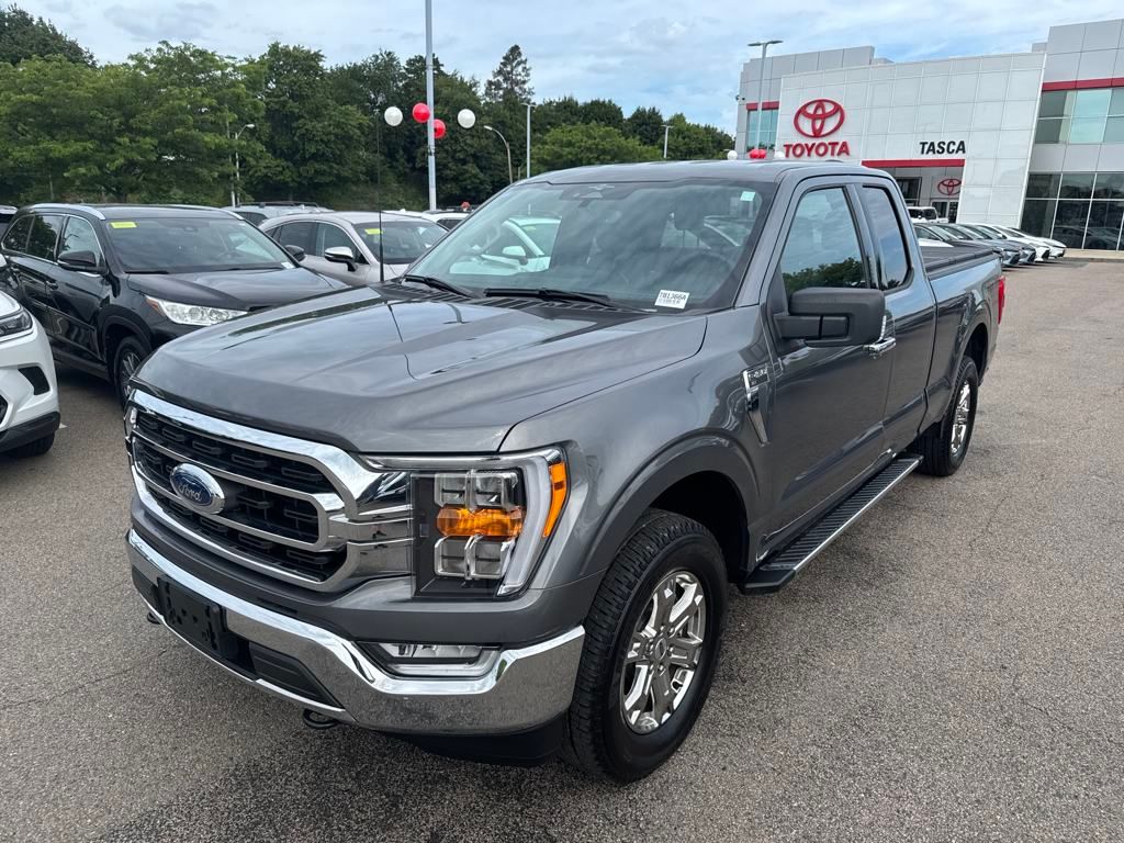 2023 Ford F-150 XLT photo 3