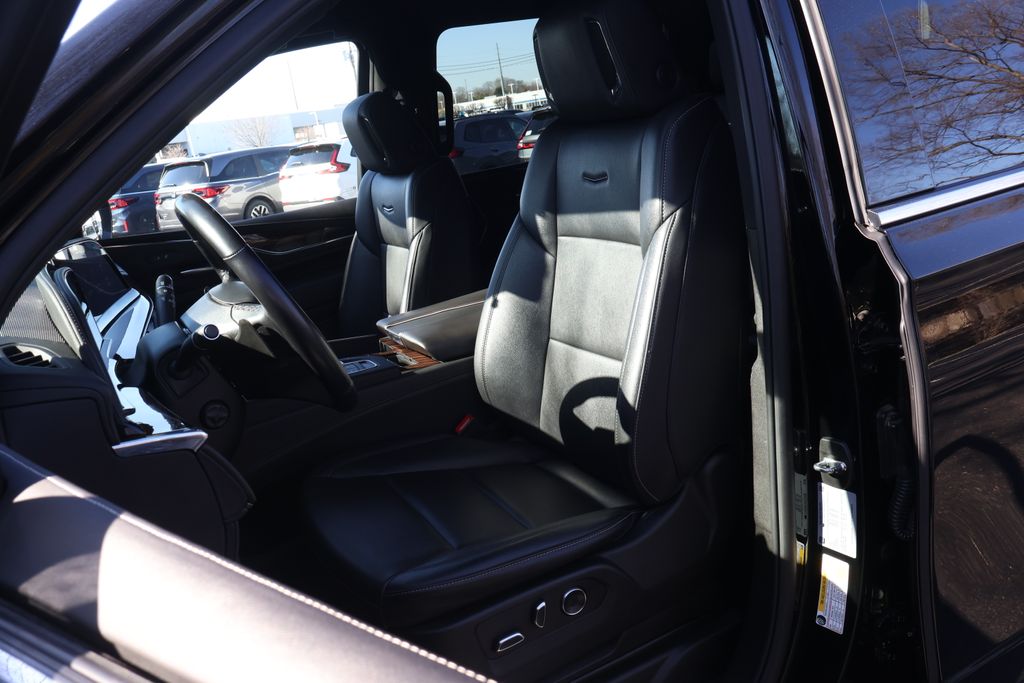 Thumbnail: 2024 Cadillac Escalade - 32