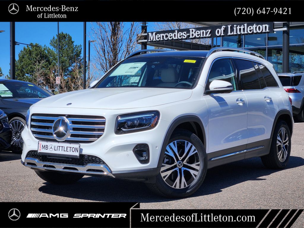 Polar White 2026 Mercedes-Benz GLB 250 4MATIC SUV / Crossover All-Wheel Drive 8-Speed Dual Clutch