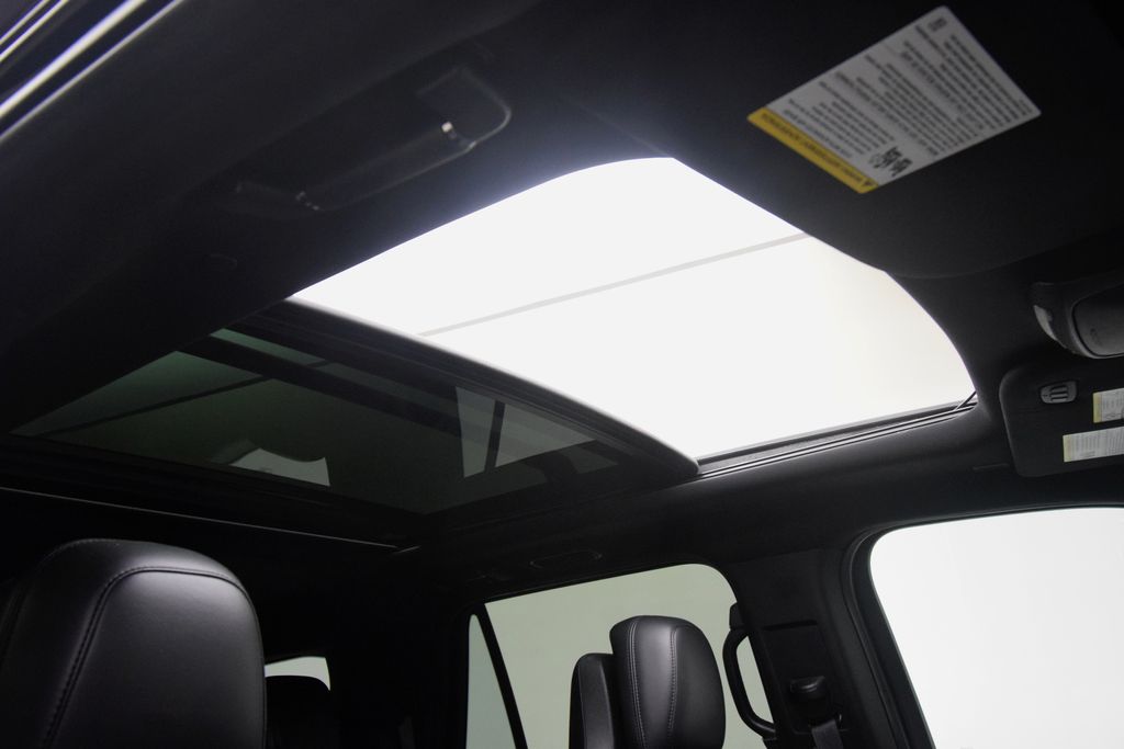 used 2022 Lincoln Navigator car, priced at $37,000