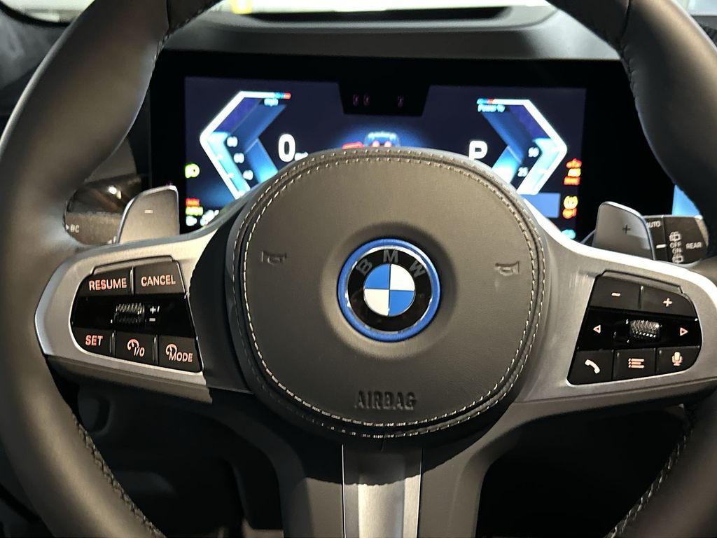 2025 BMW X5 xDrive50e 14