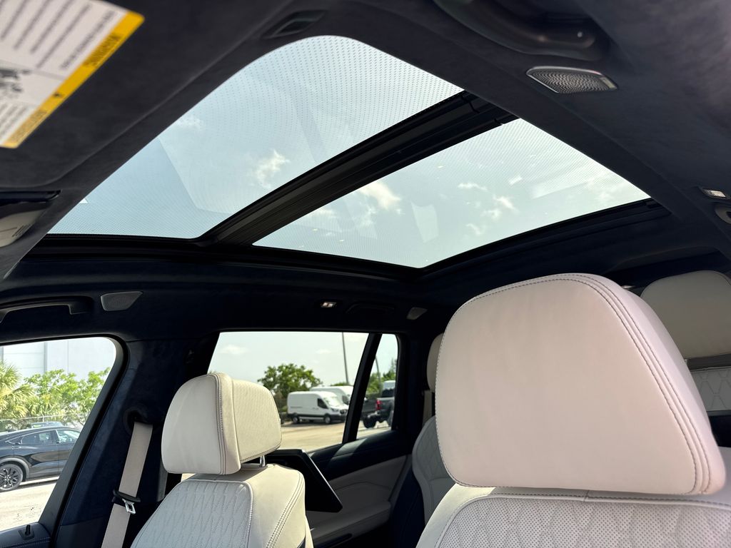 Certified Used 2020 White BMW M50i image 8