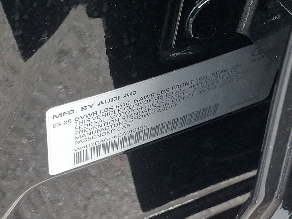 Thumbnail: 2025 Audi e-tron S - 28