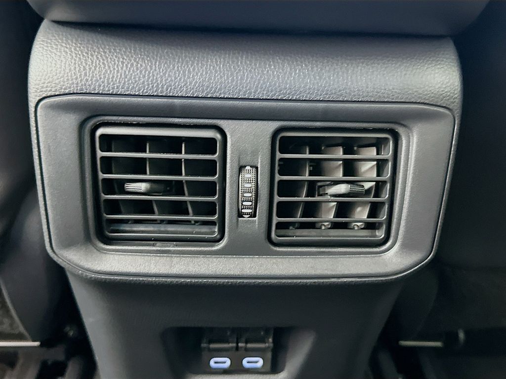 Thumbnail: 2024 Toyota RAV4 - 26