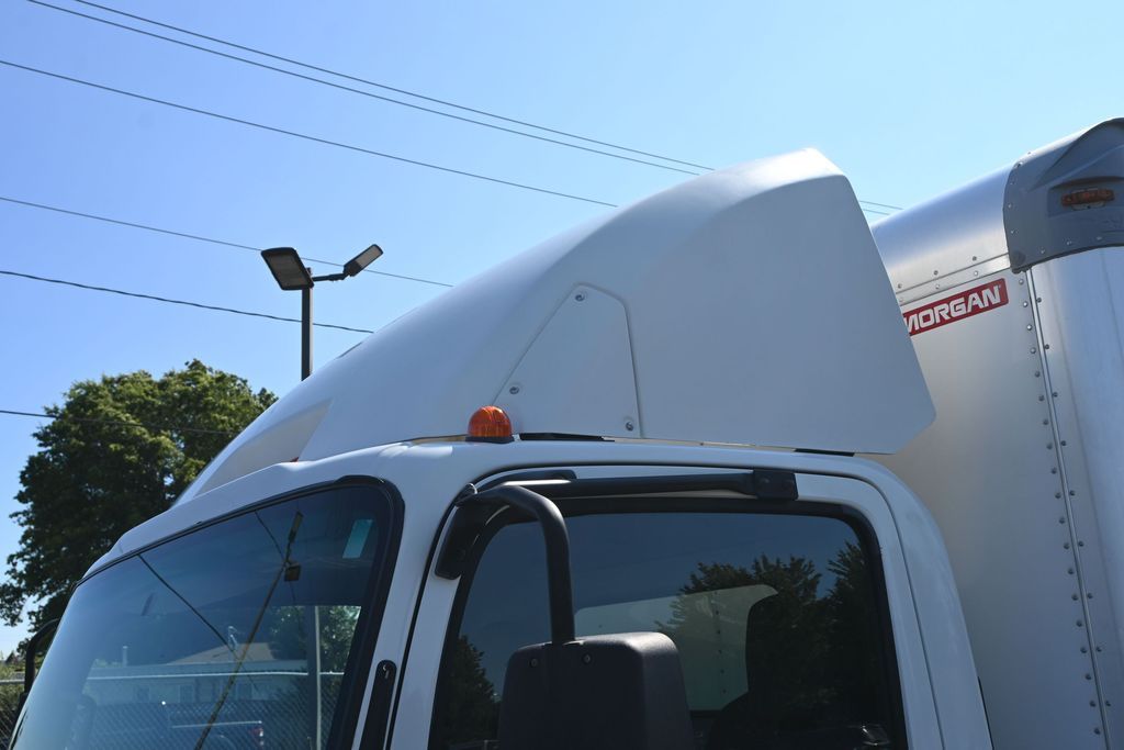2013 Isuzu NPR DSL REG AT ECO-MAX 