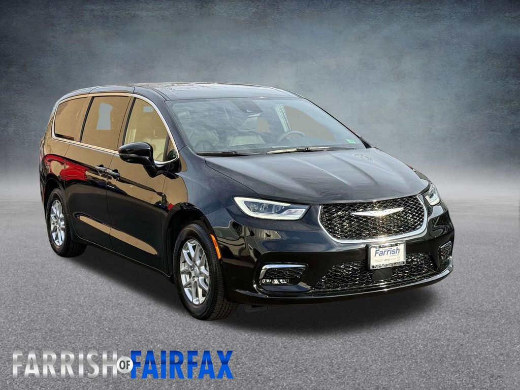 2026 Chrysler Pacifica Select FWD