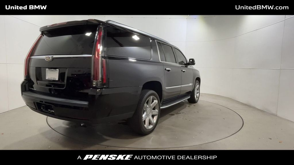 Thumbnail: 2019 Cadillac Escalade - 8