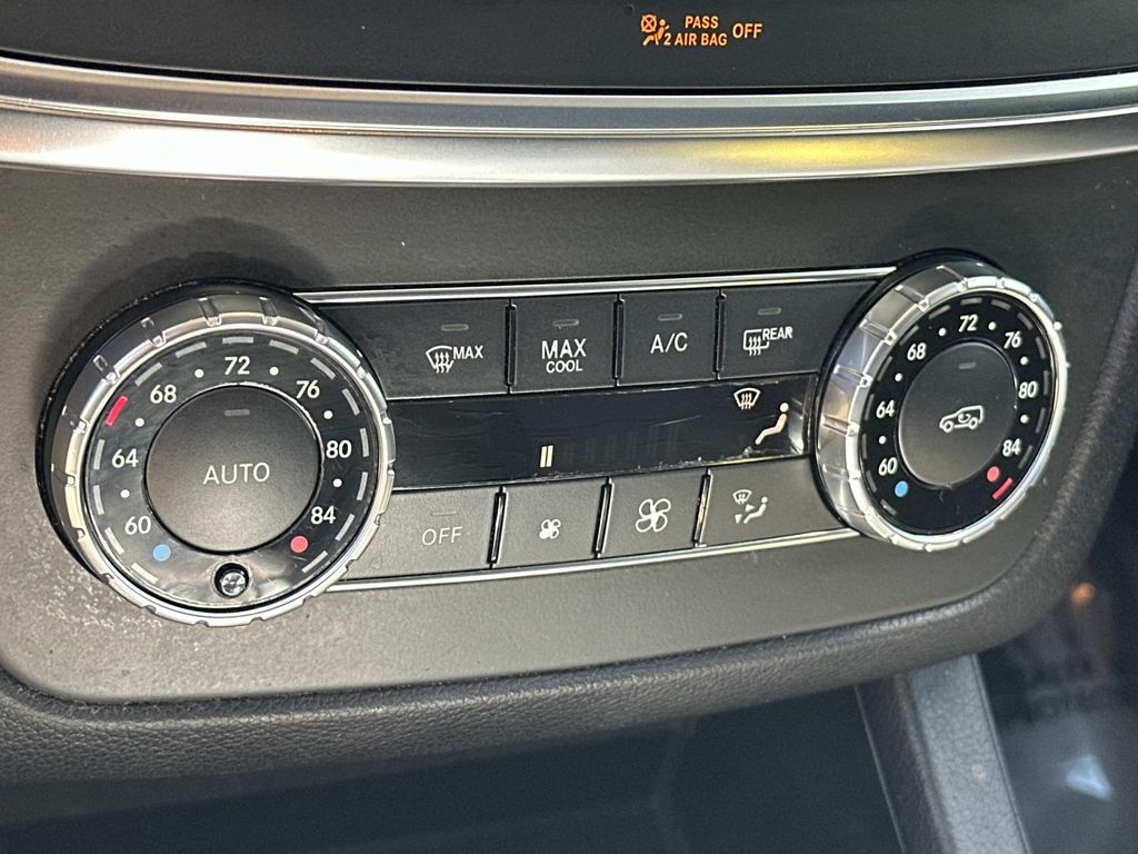 Thumbnail: 2014 Mercedes-Benz M-Class - 25
