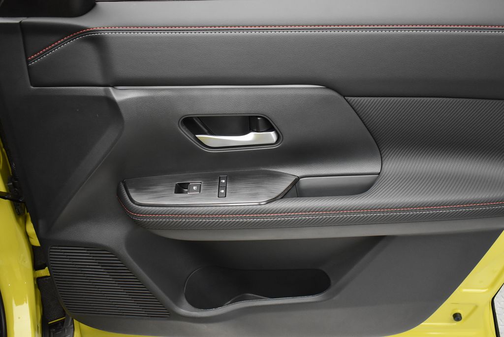 Thumbnail: 2026 Nissan Kicks - 21