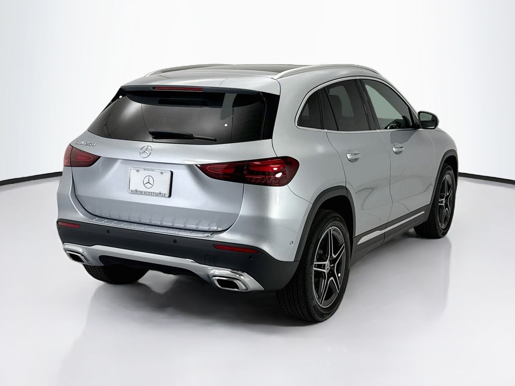 Thumbnail: 2026 Mercedes-Benz GLA - 5