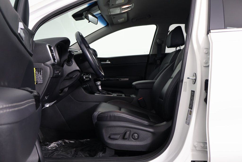Thumbnail: 2021 Kia Sportage - 10