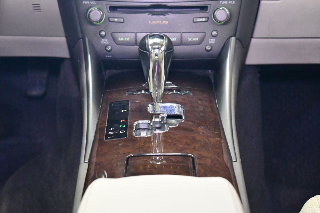 Thumbnail: 2013 Lexus IS - 16