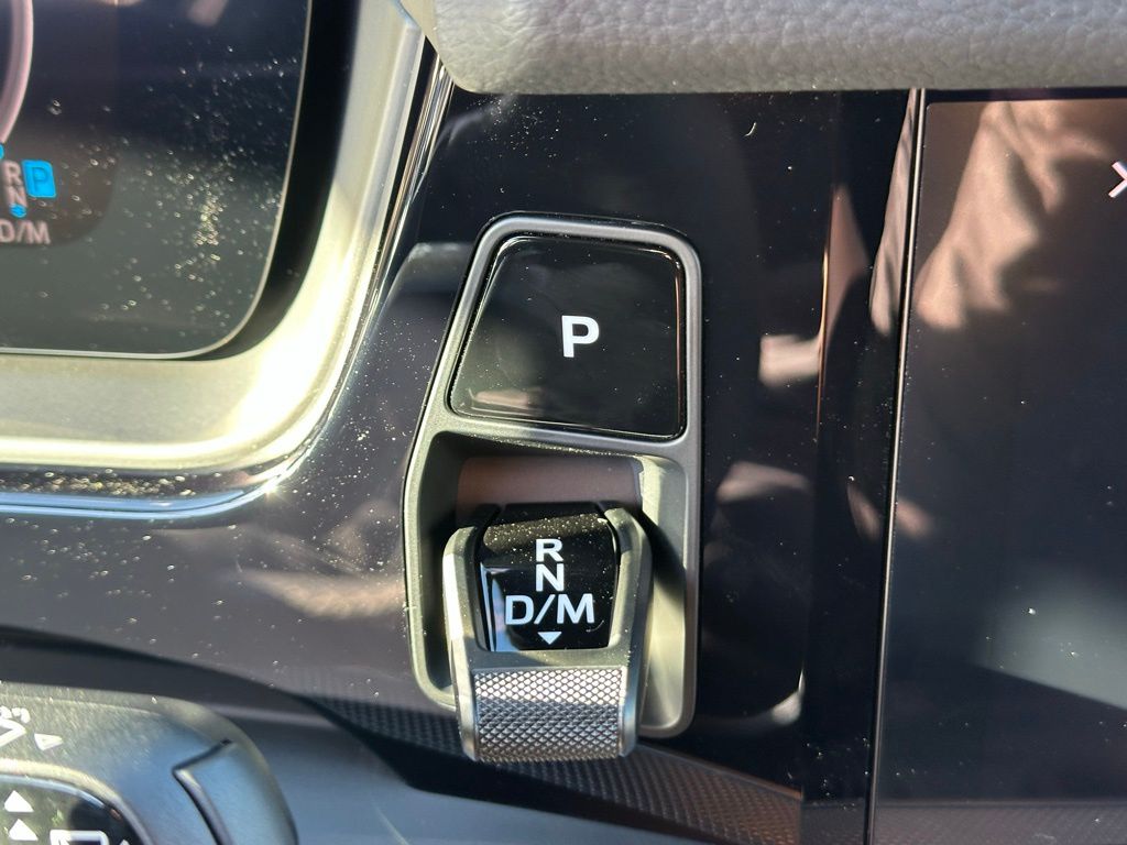 Thumbnail: 2026 Porsche Cayenne - 26