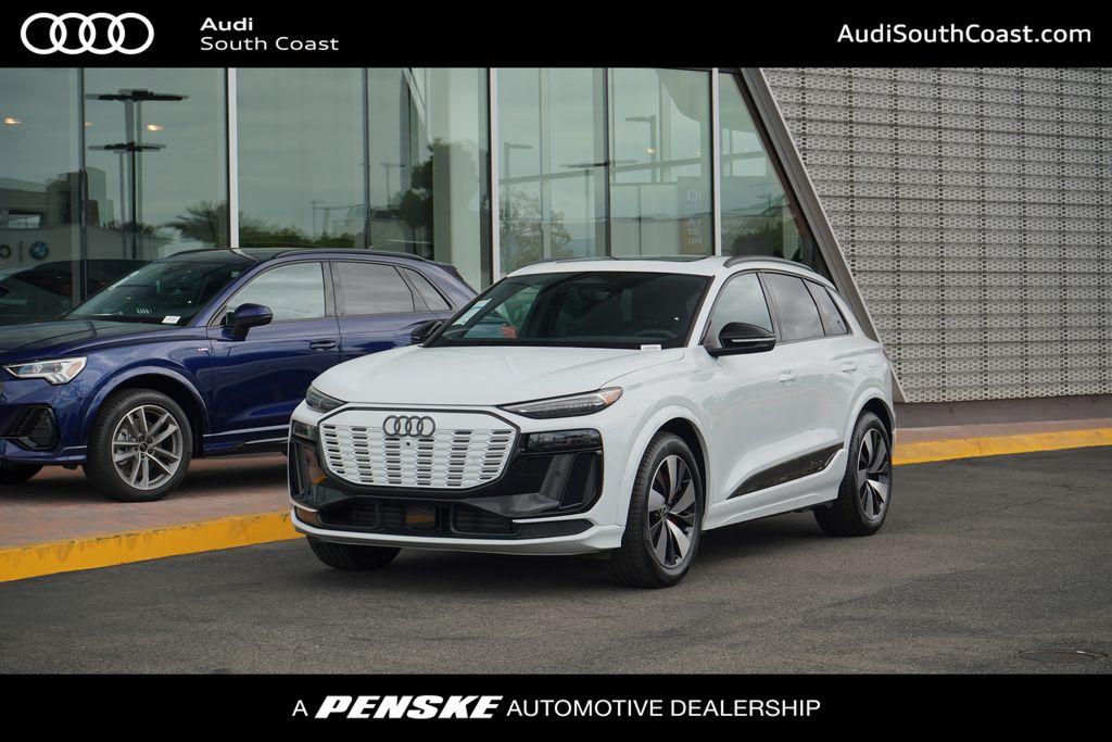 2025 Audi e-tron Premium -
                Santa Ana, CA