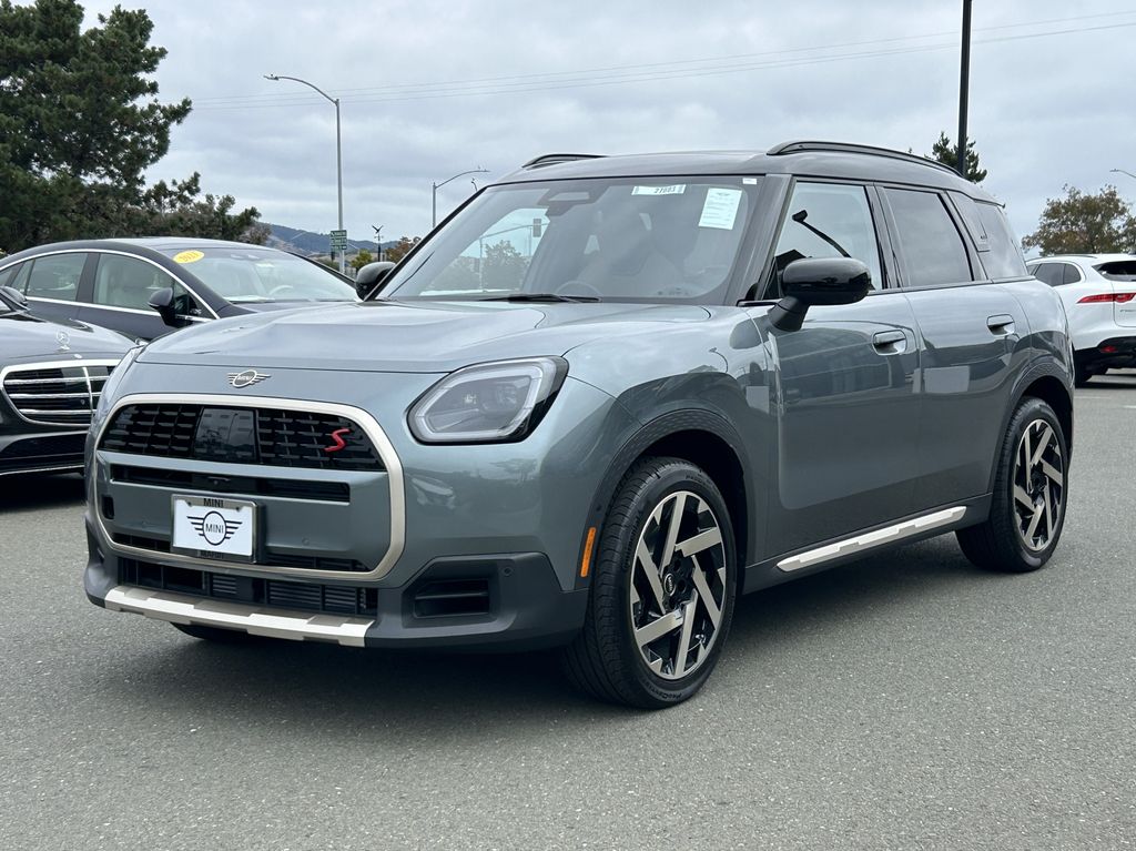 Thumbnail: 2027 MINI Cooper Countryman - 1