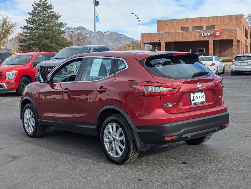 2022 Nissan Rogue Sport S 7