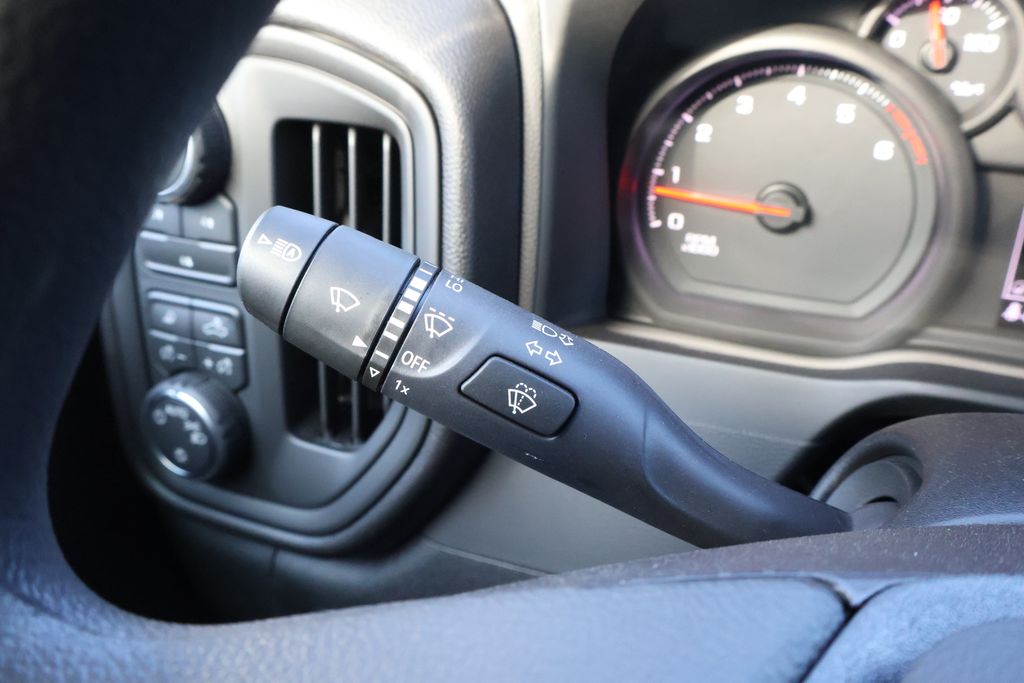 Thumbnail: 2026 Chevrolet Silverado 2500 - 24