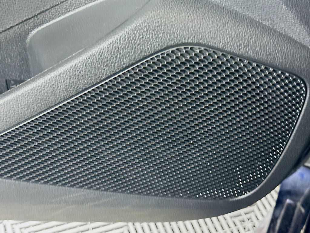 Thumbnail: 2023 Toyota Corolla - 19